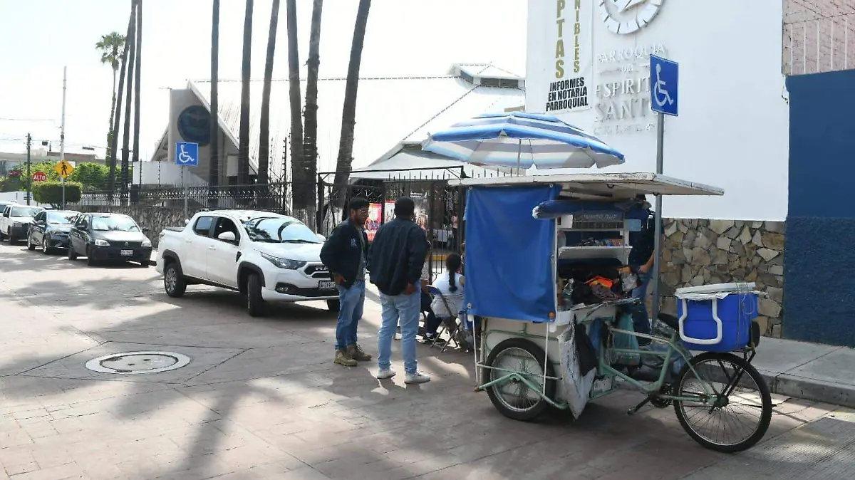 Comercio fuera de templos (2)