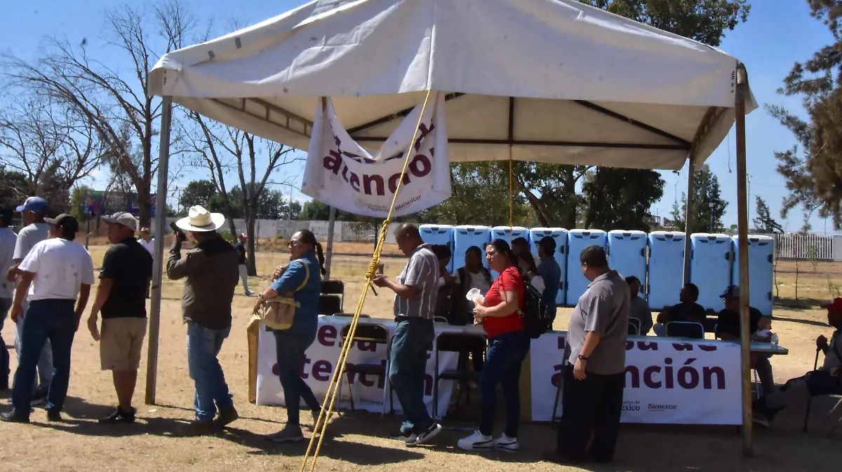 AARON Y MILITANCIA MORENA. RICARDO SANCHWEZ.- EL SOL DE IRAPUATO (1)