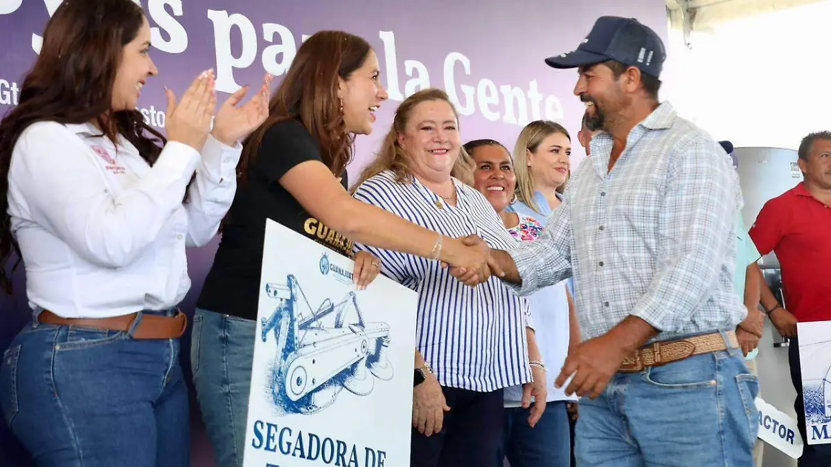 Otorgó apoyos a 257 productoras y productores