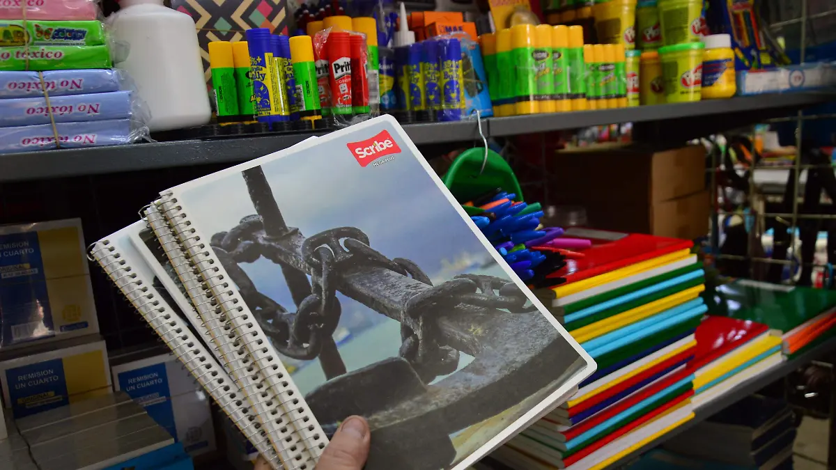 Donación-de-útiles-escolares