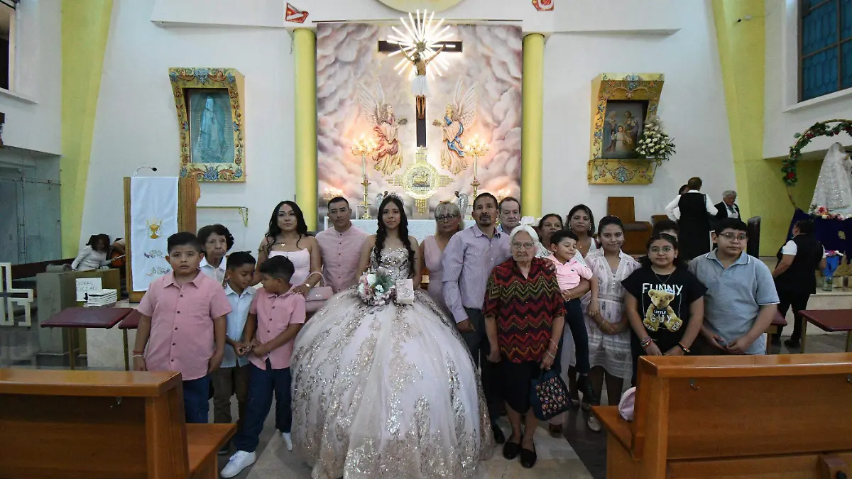 Celebra-Katerine-sus-15-años