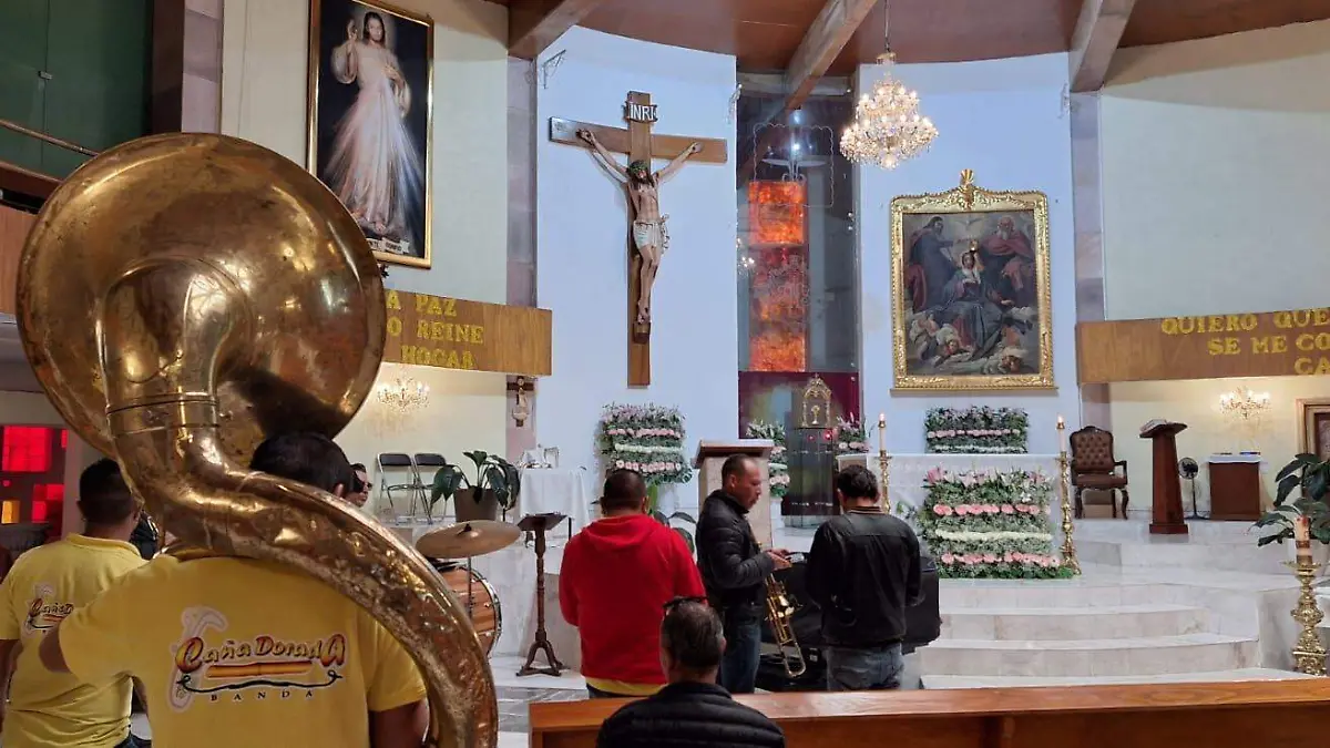 Santa María Reina 8