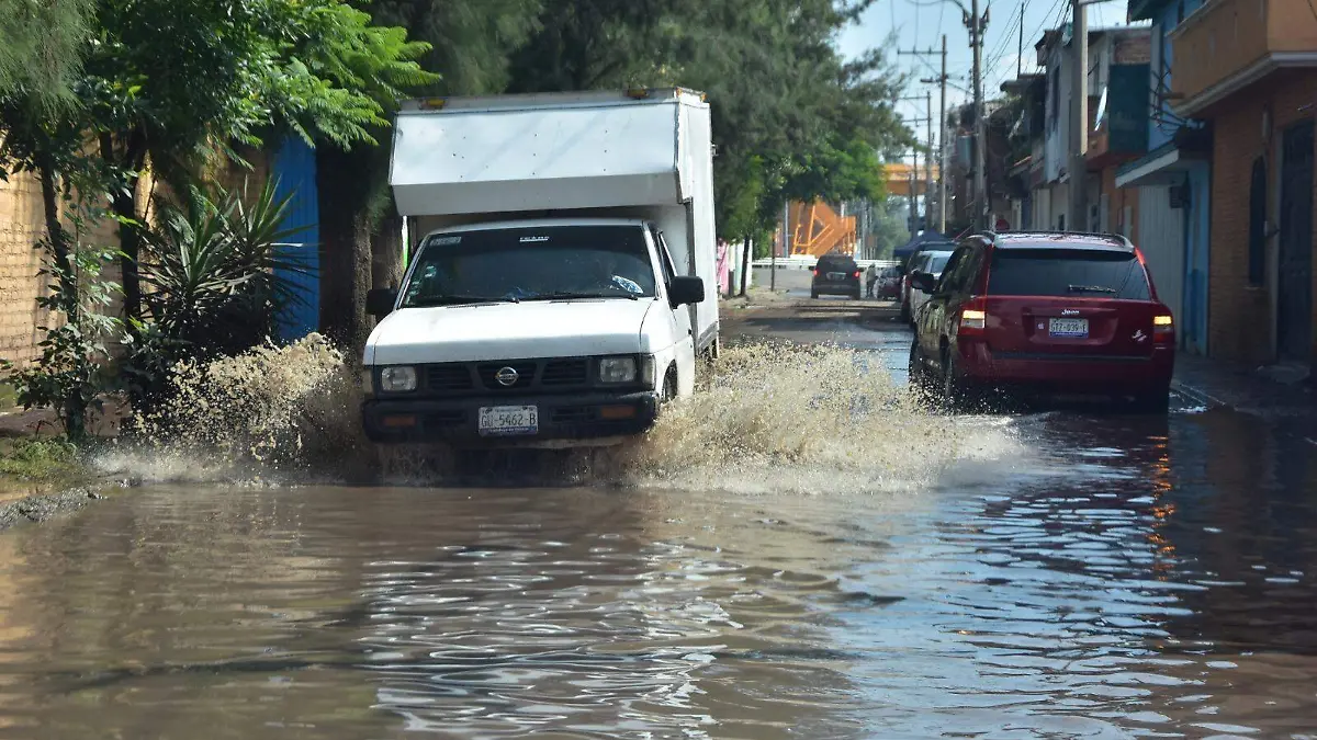Instalarán-colector-para-evitar-encharcamientos