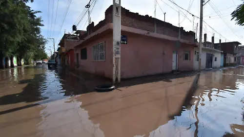 ENCHARCAMIERENTOS.- ARCHIVO .-EL SOL DE IRAPUATO