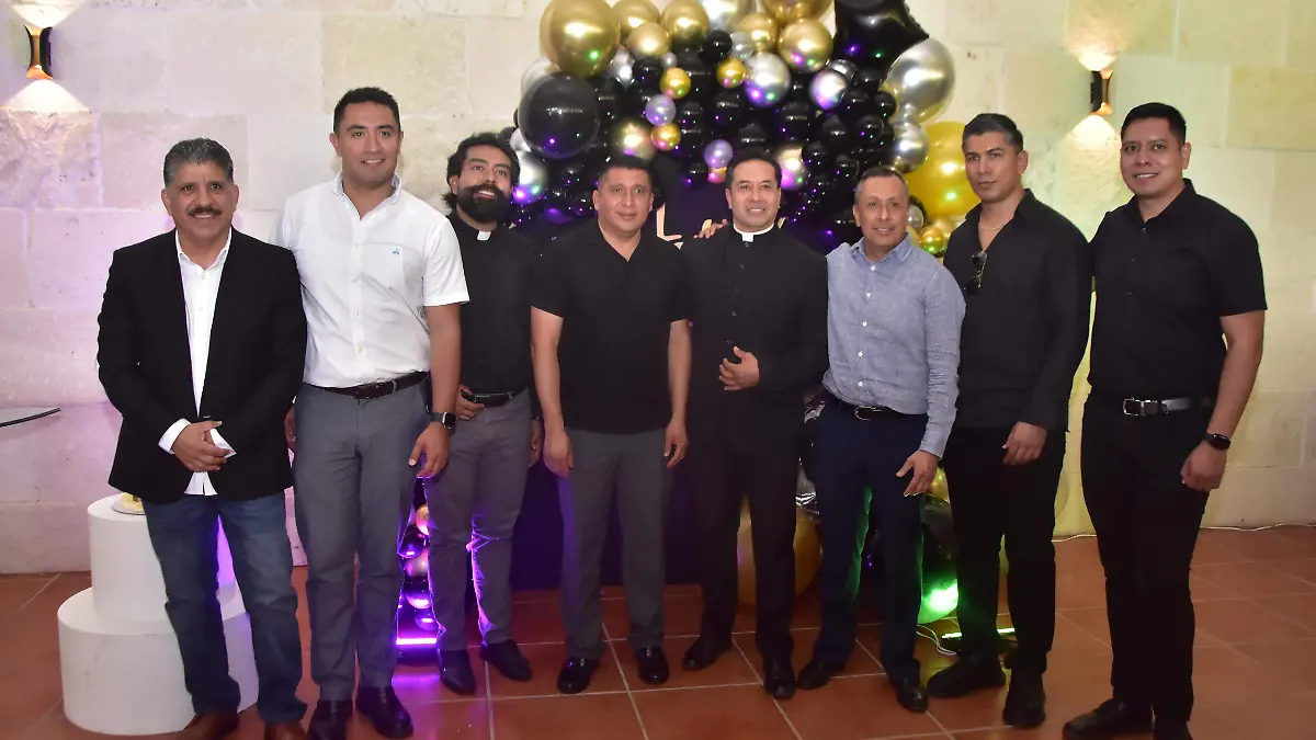 Agustín-Rodríguez-celebra-su-santo-y-cumpleaños