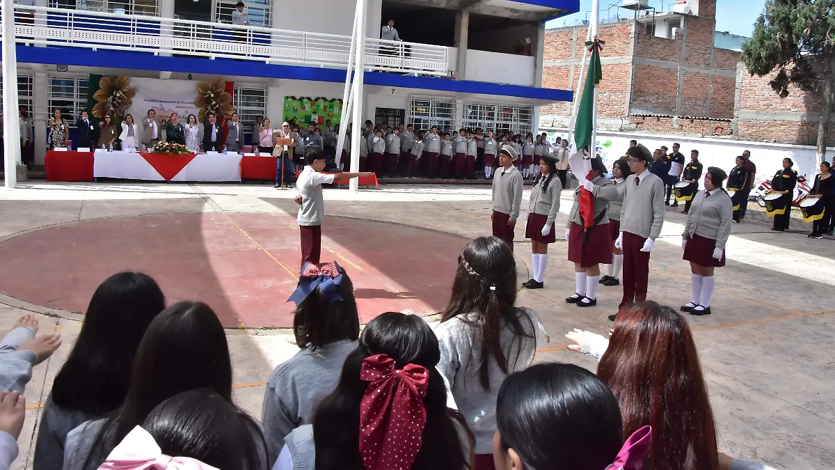 Así-empezaron-las-telesecundarias-en-Irapuato