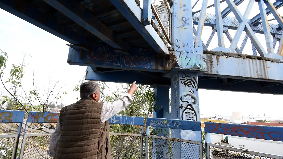 Puente-peatonal-Esfuerzo-Obrero
