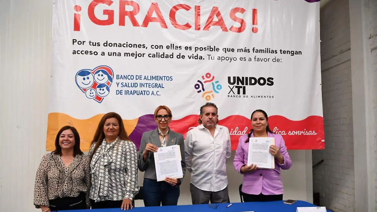 FIRMAN CONVENIO DE COLABORACIÓN (8)