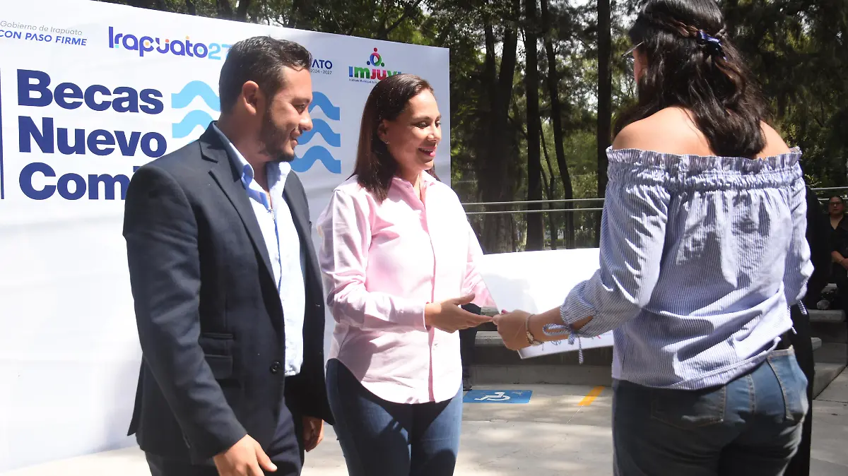 Beneficiarios-pertenecen-a-13-universidades 