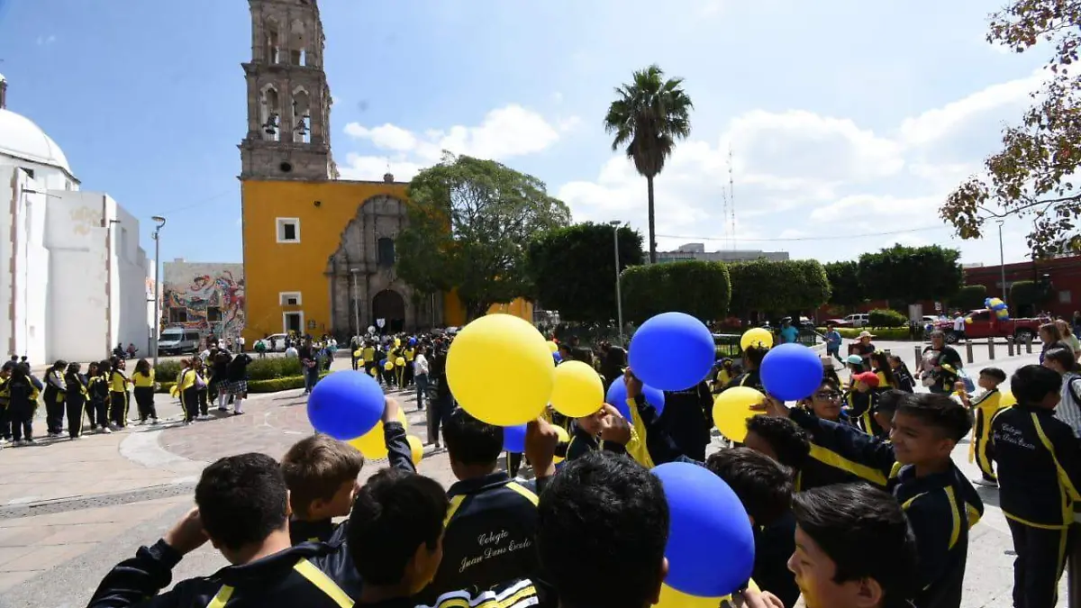 Estudiantes-se-dan-Cita 