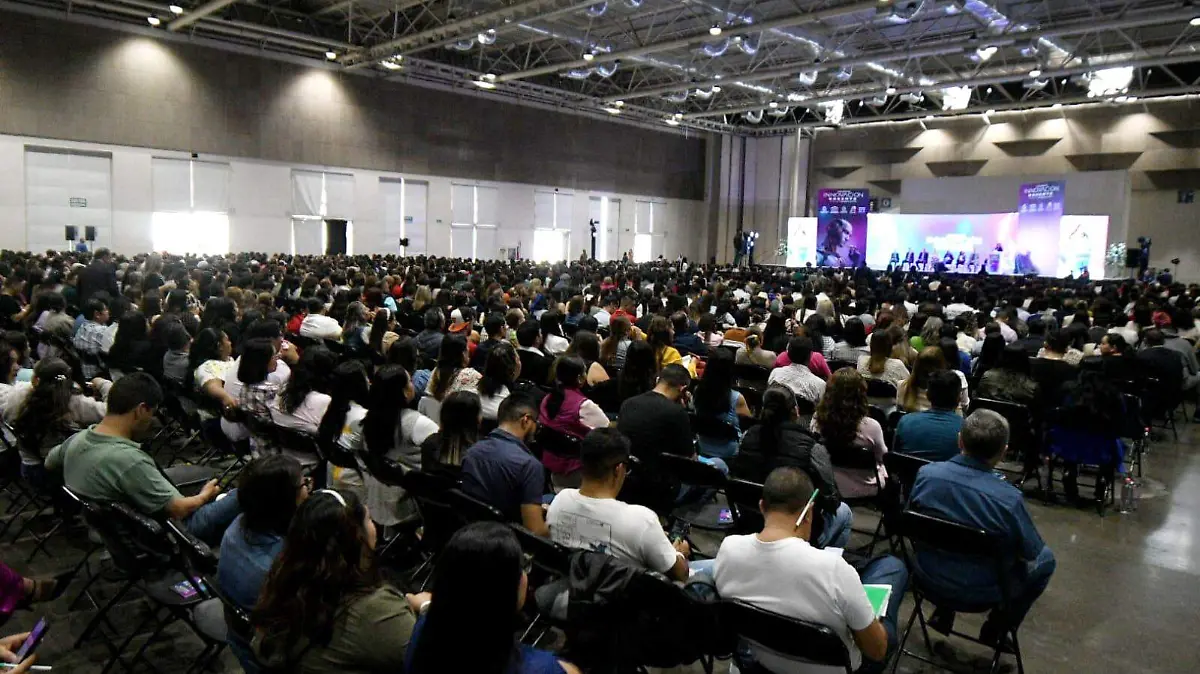 Docentes-en-Irapuato-a-favor-de-la-IA