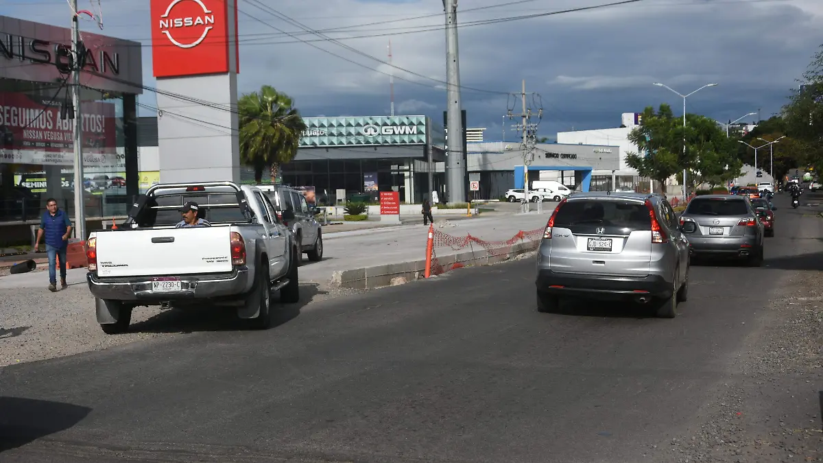 Terminan un carril a villas Jesus Gutierrez El Sol de Irapuato (7)