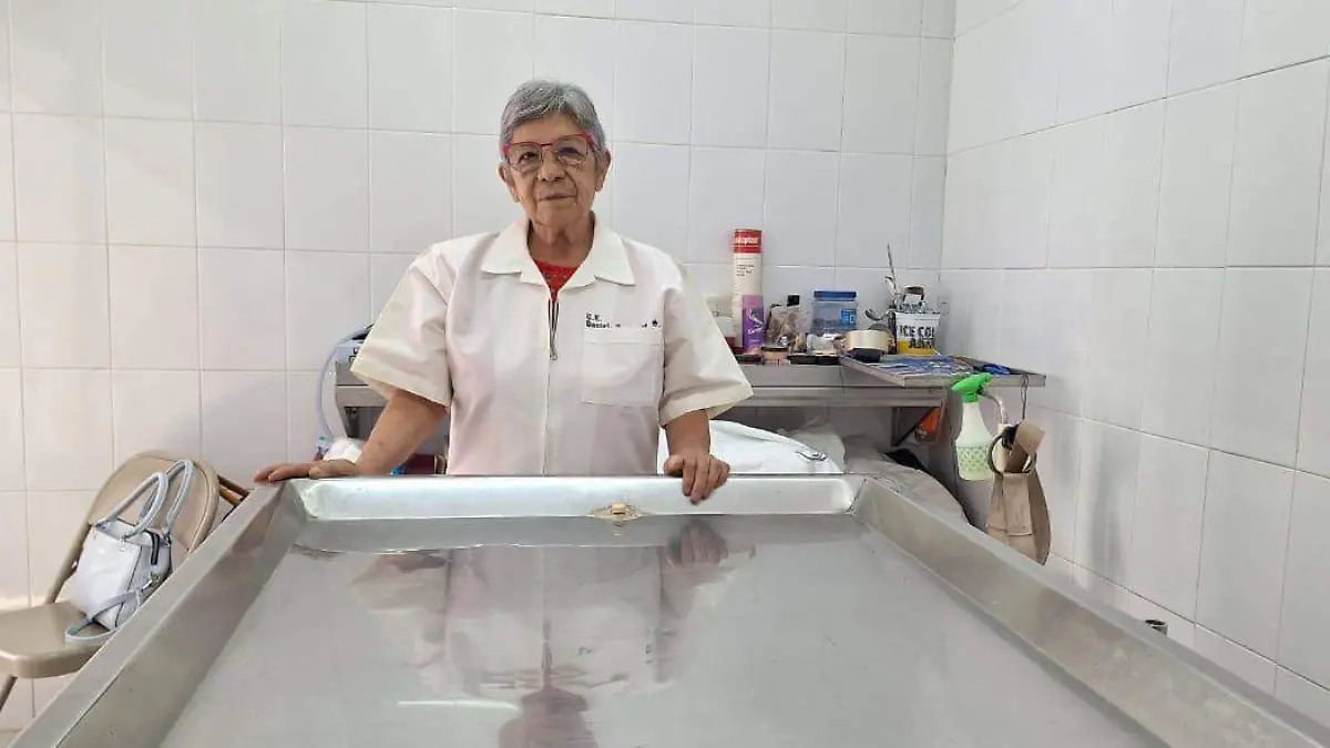Lulu Quiñones embalsamadora (1)