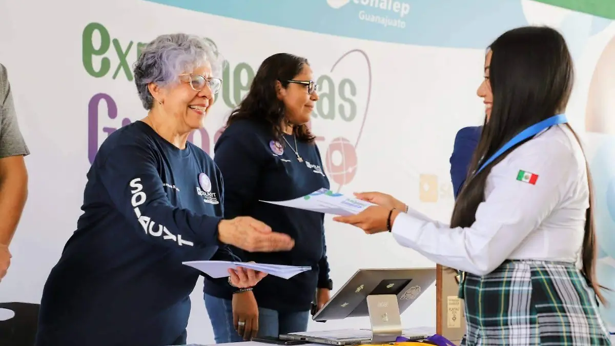 Estudiantes de Conalep Guanajuato