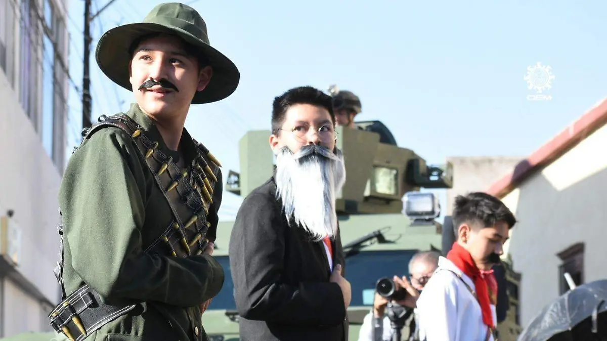 Desfile de la revolución