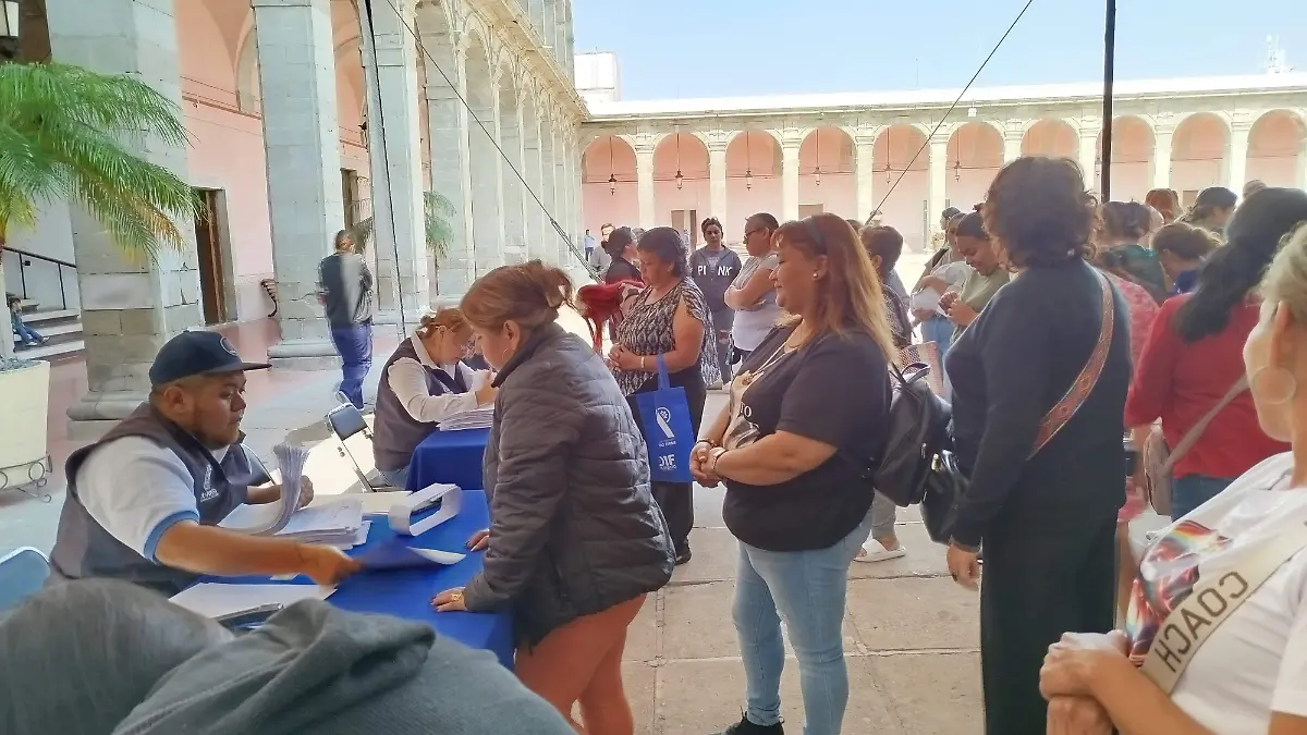 Más de 400 personas