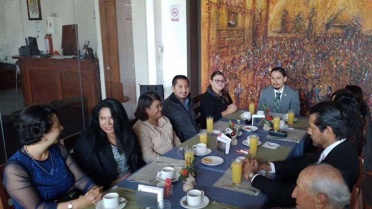 Fue-elegido-por-decisión-unánime