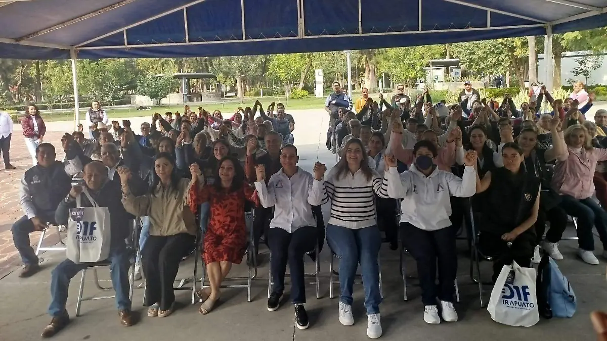 Sistema DIF Irapuato entrega 83 auxiliares auditivos a jóvenes y personas de la tercera edad  (5)