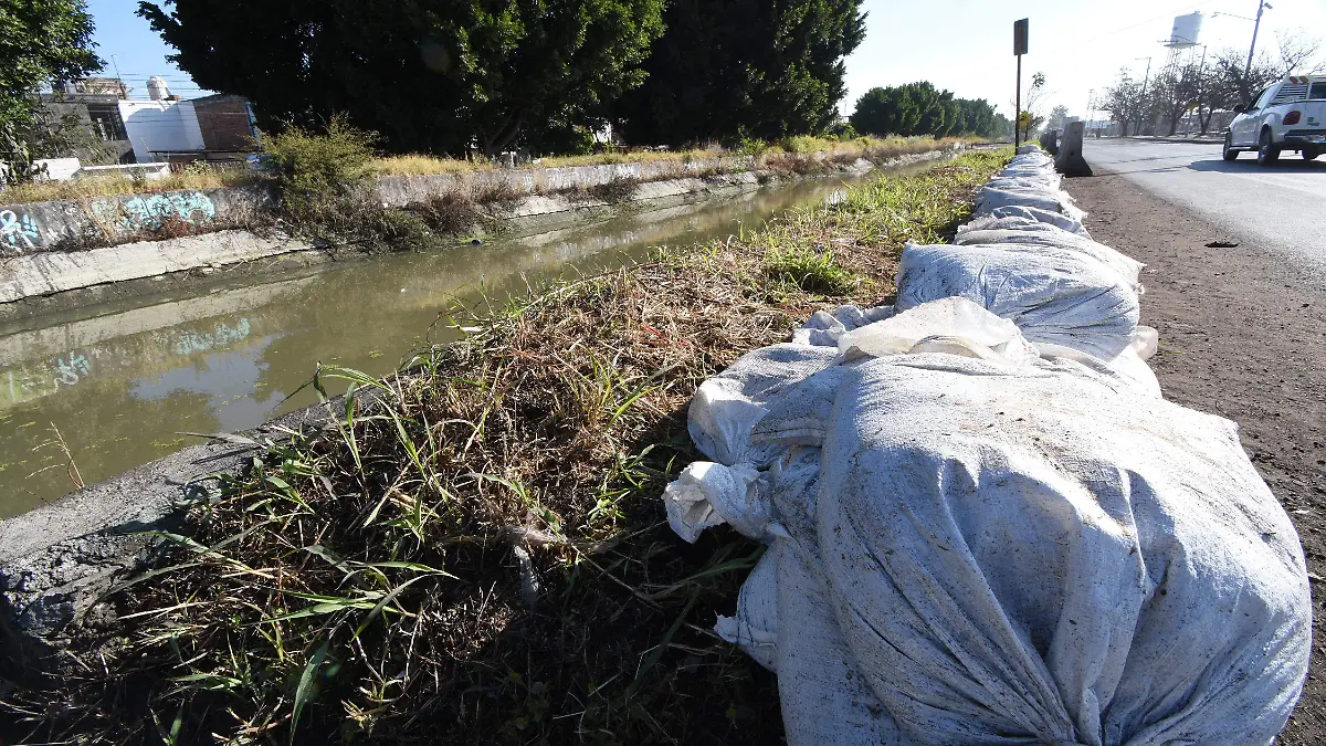 Canal de coria Jesus Gutierrez El Sol de Irapuato (1)
