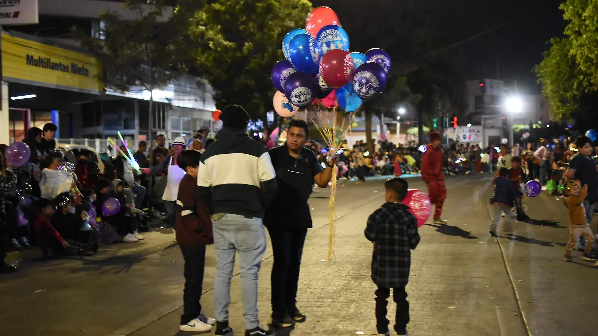 Globos de reyes Jesus Gutierrez El Sol de Irapuao (1)