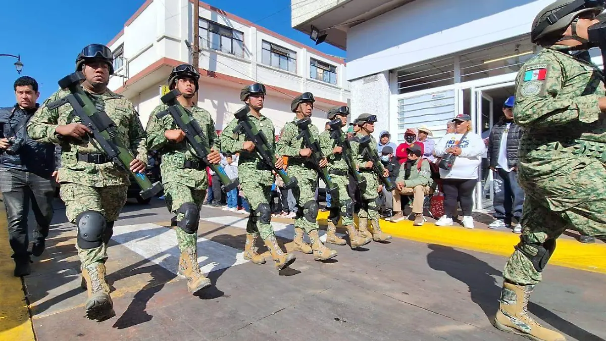 Desfile-Conmemorativo