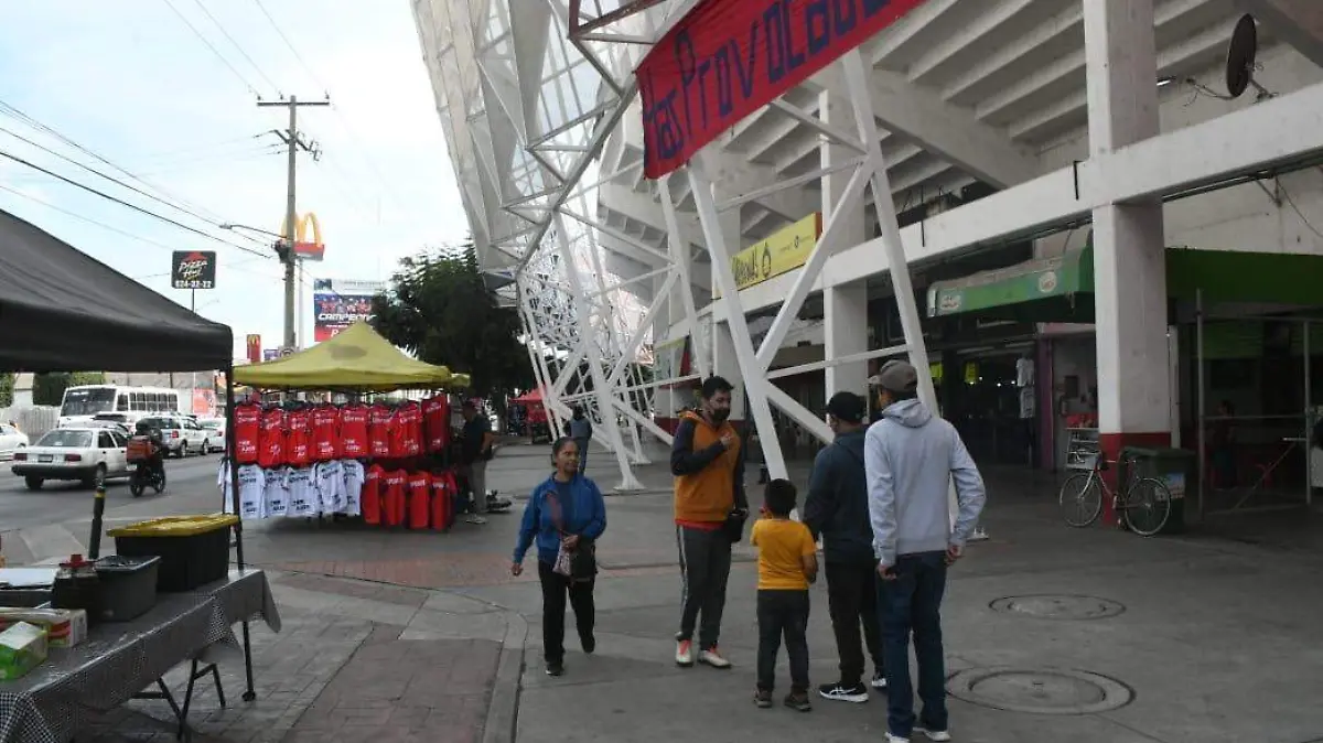 La Trinca Fresera inicia con partido a puerta cerrada (5)