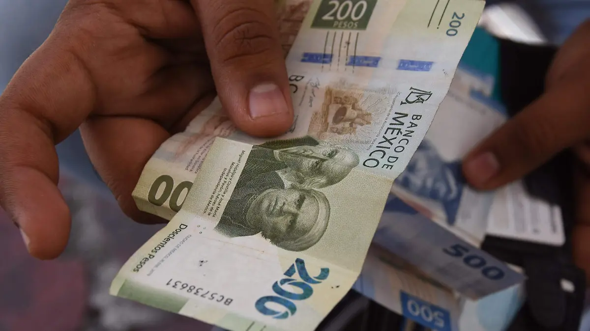 Caen hasta 30% las remesas a Guanajuato