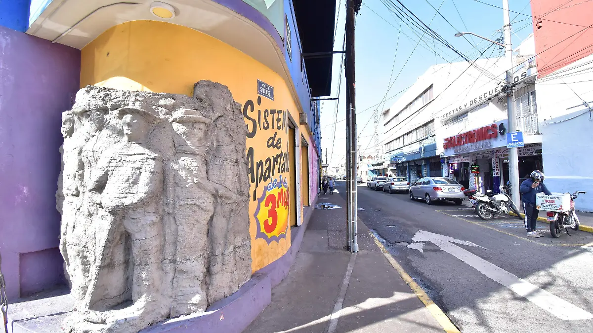 Invitó-a-la-población