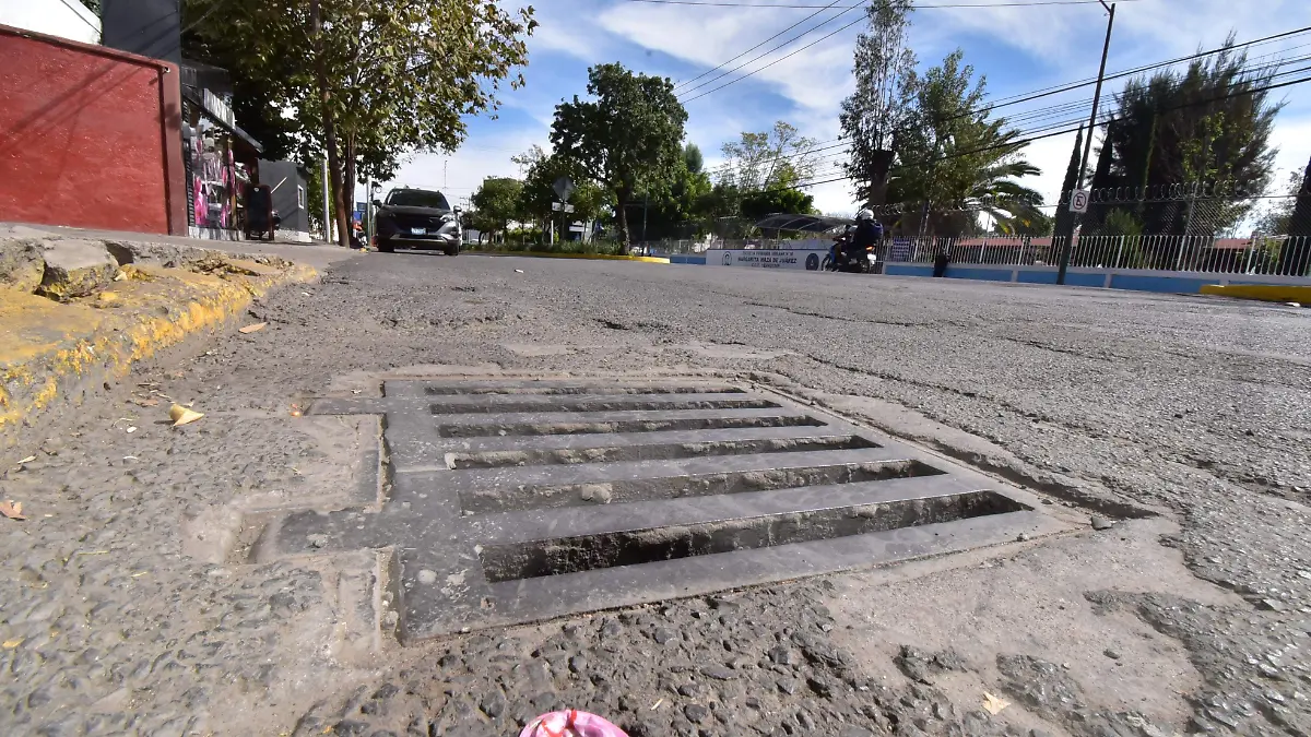 CANBIO DE ALCANTARILLAS .- RICARDO SANCHEZ.- EL SOL DE IRAPUATO (1)