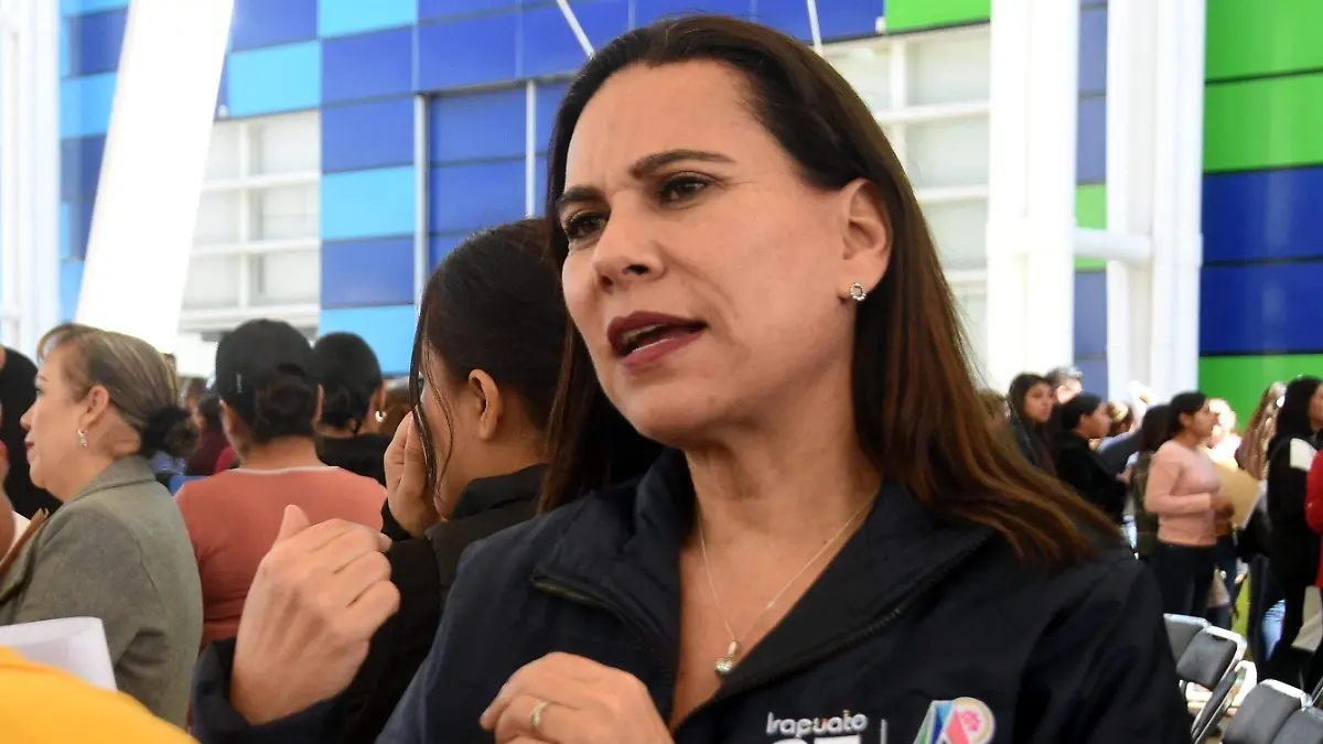 Alcaldesa , Jesus Gutierrez El Sol de Irapuato (1)