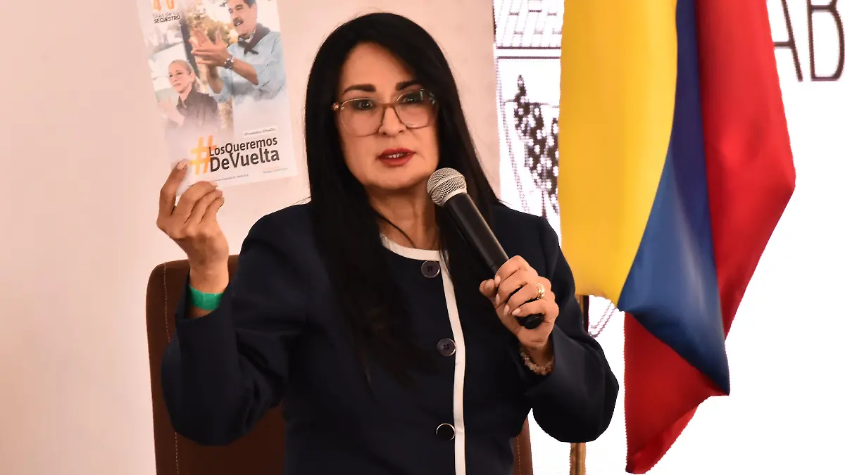 ABASOLO Job y Stella  asedio latinoamericano (11)