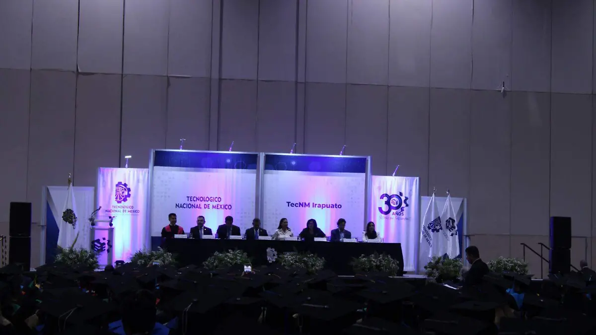 
La-directora-general 