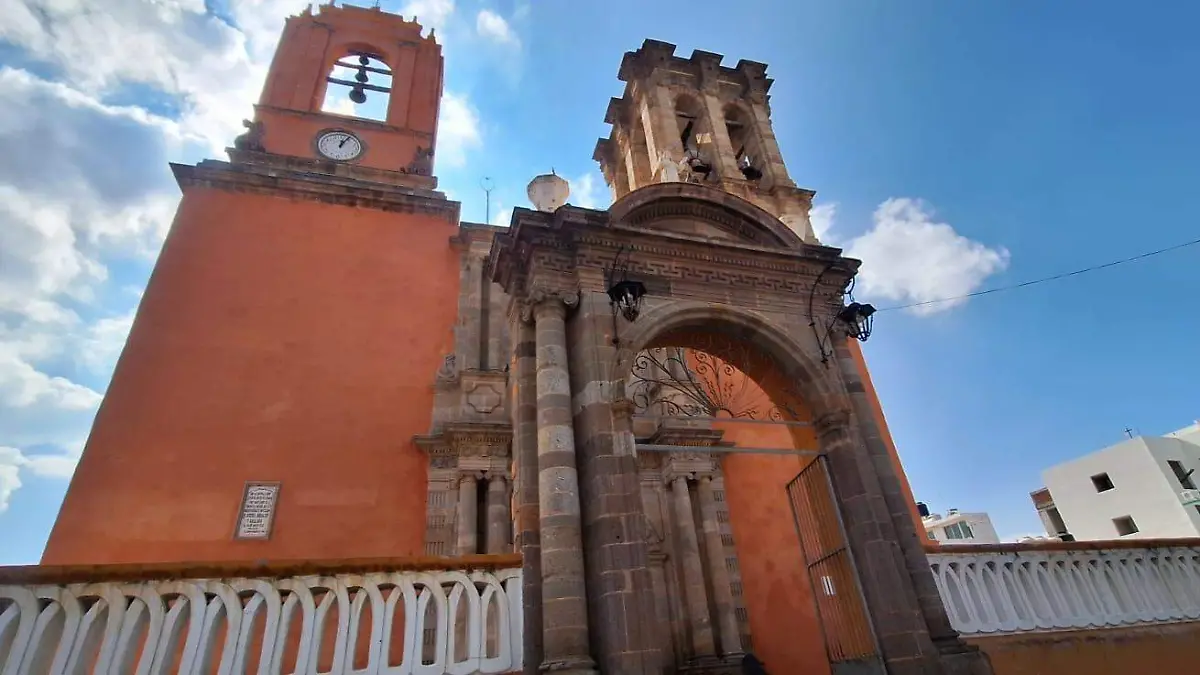 MUNICIPIOS Feligreses se preparan para recibir la ceniza (3)