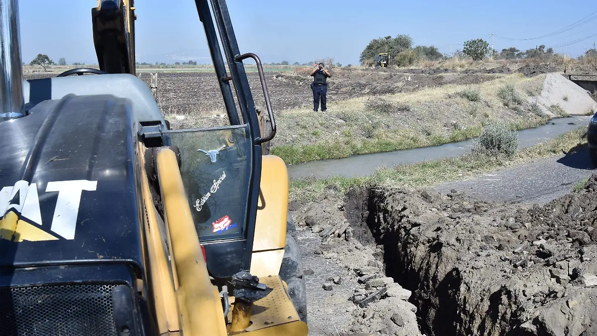 CANAL Y LONA .- RICARDO SANCHEZ.- EL SOL DE IRAPUATO (2)