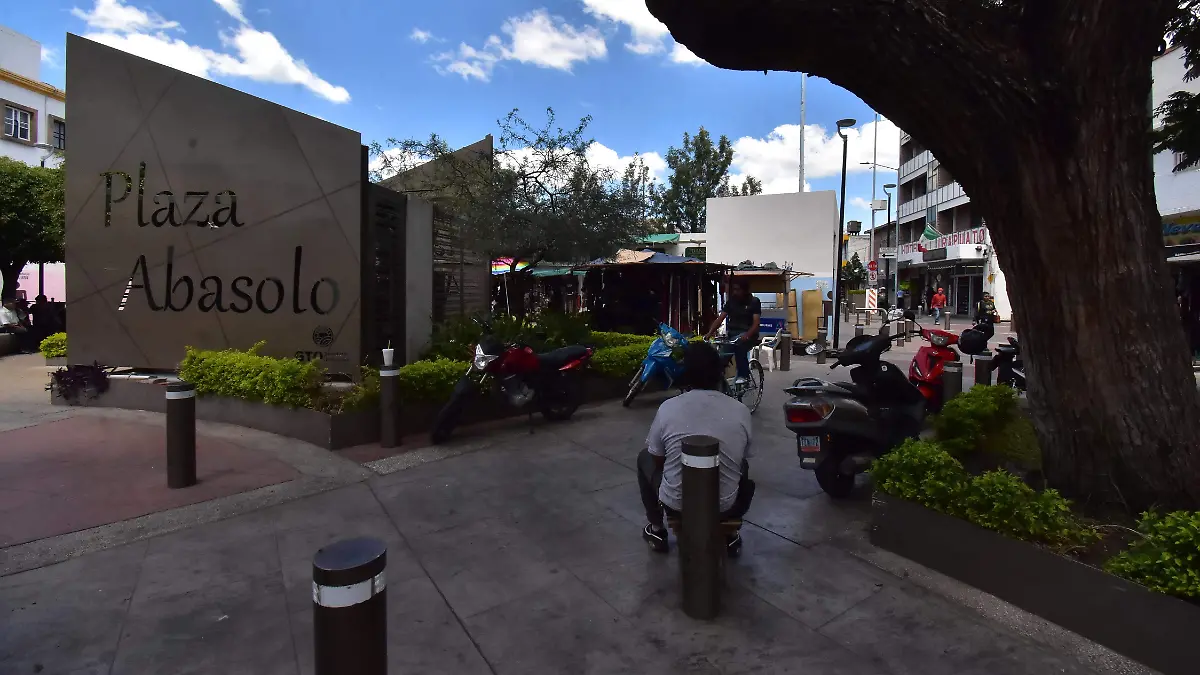 CIUDAD Y EMPLEADOS MPAL.- RICARDO SANCHEZ.- EL SOL DE IRAPUATO (2)