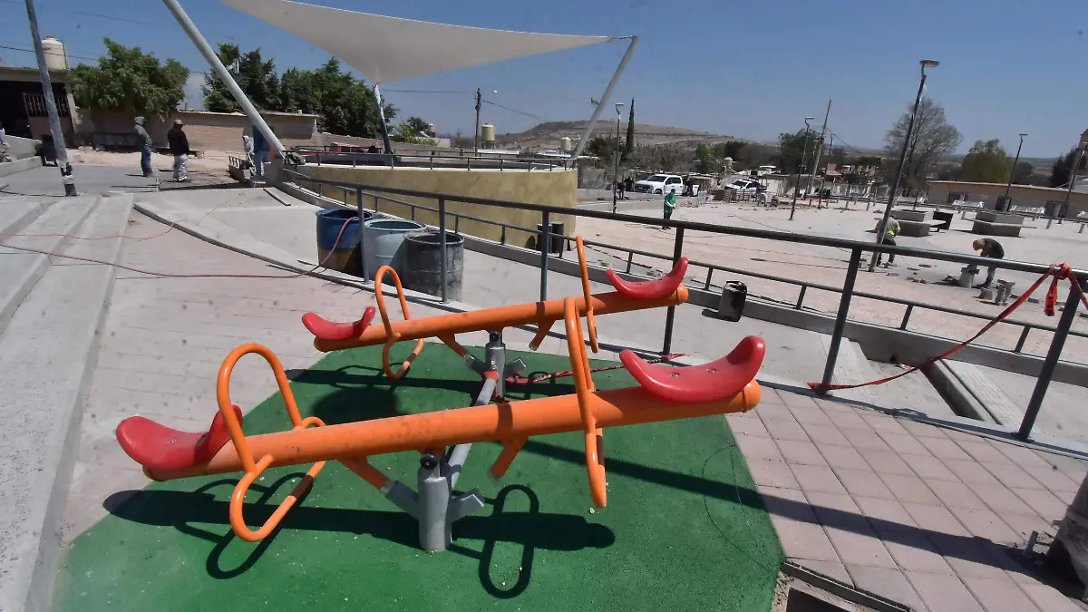 Rehabilitación-de-la-plaza-de-Valencianita