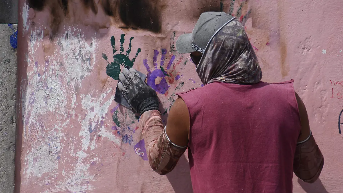 Retiran iconoclasia de la Presidencia Municipal de Irapuato