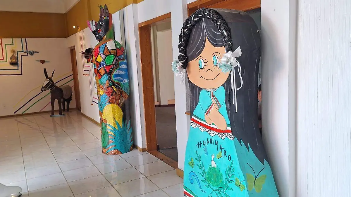 HUANIMARO La Magia de la Cartoneria 2