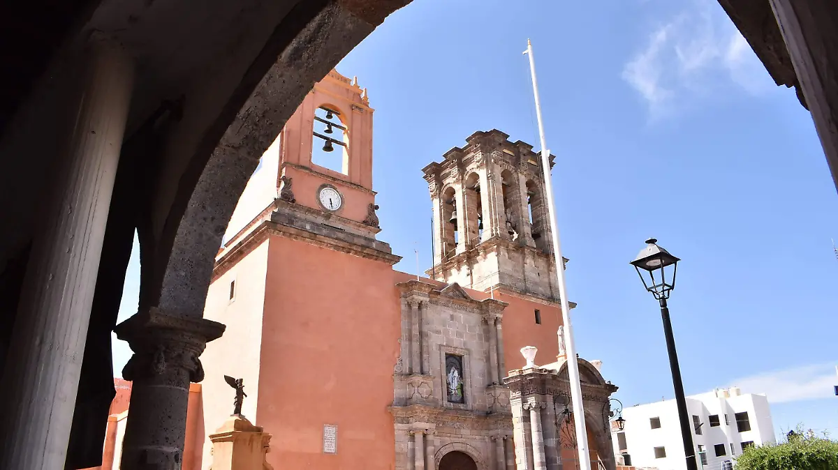 Nacimiento y bautizo del cura Hidalgo  (6)