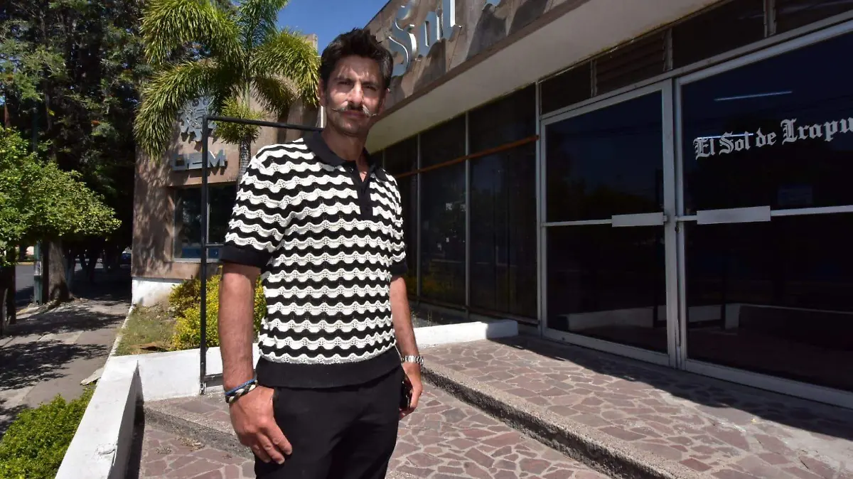 Emiliano-Gamero-invita-a-la-corrida-de-toros