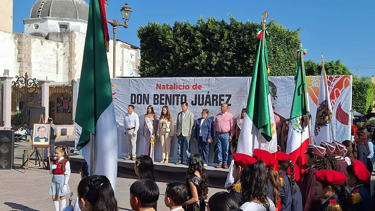 CUERAMARO Conmemorción a Benito Juárez (1)