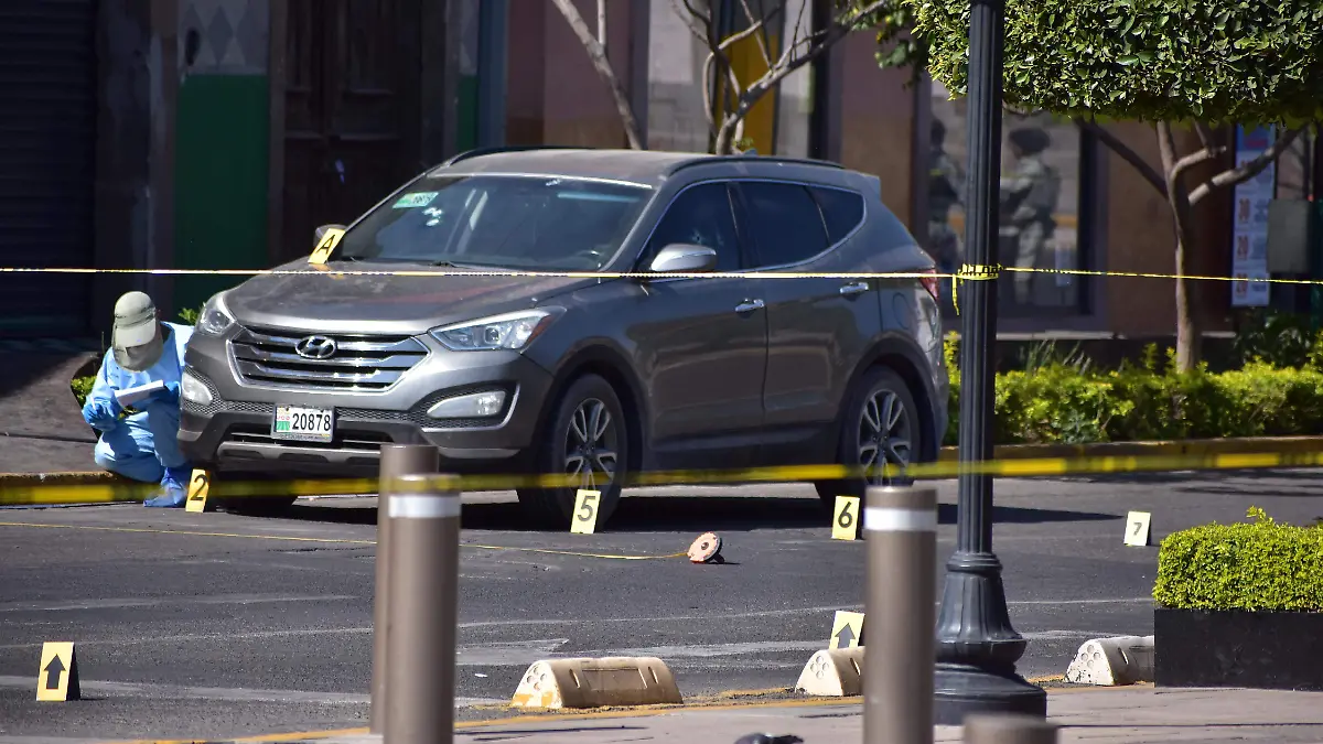MUERTO EN ZONA CENTRO.- EL SOL DE IRAPUATO (2)