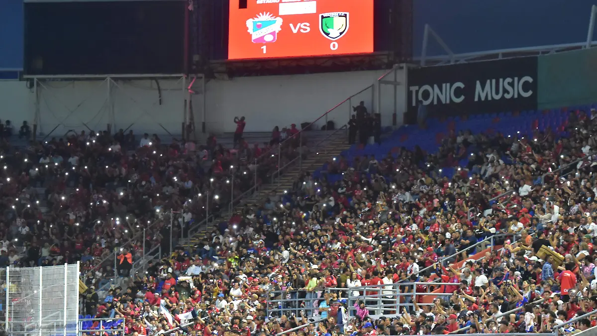 TRINCA .- RICARDO SANCHEZ.- EL SOL DE IRAPUATO (1)