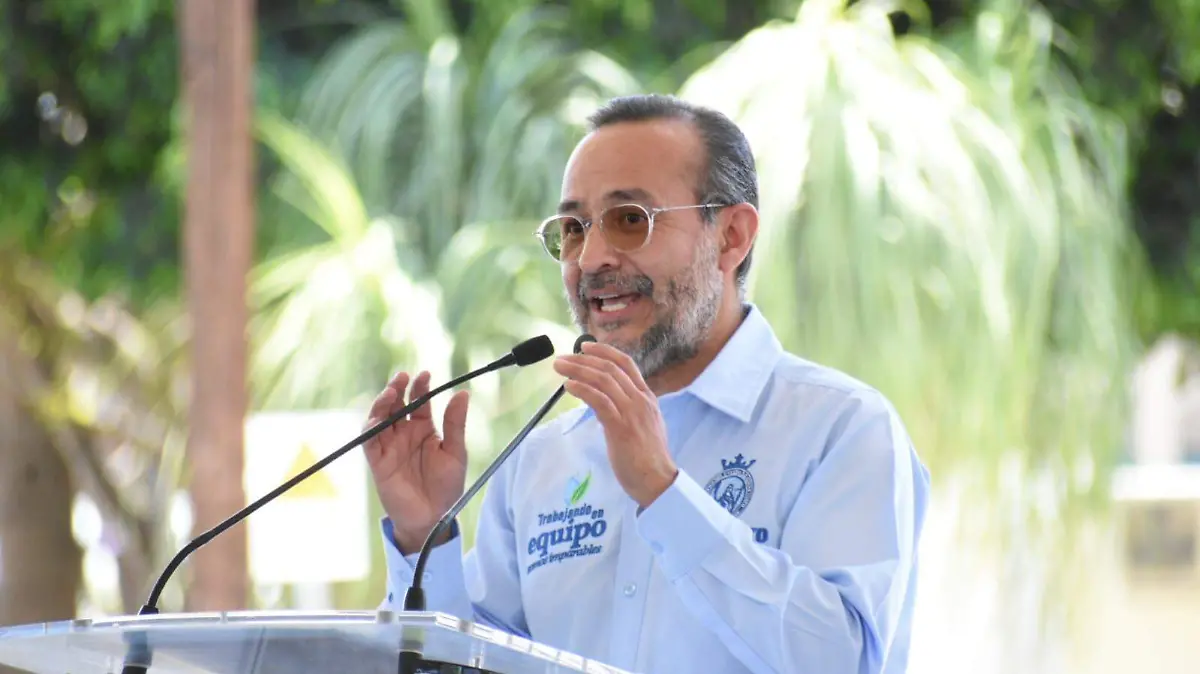 Secretario-José-Lara 