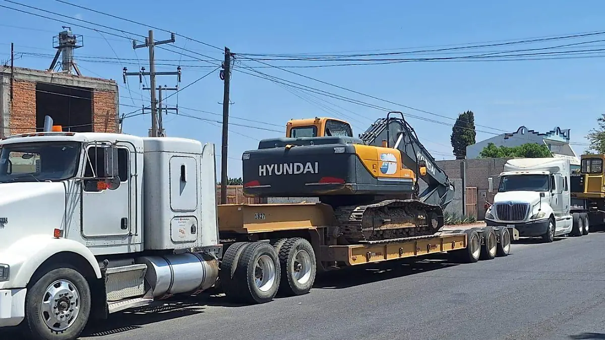 CUERAMARO Maquinaria pesada (3)