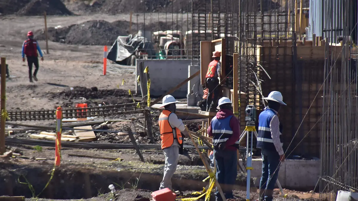 NUEVAS EMPRESAS Y TTRABAJADORES.- RICARDO SANCHEZ.- EL SOL DE IRAPUATO (1)