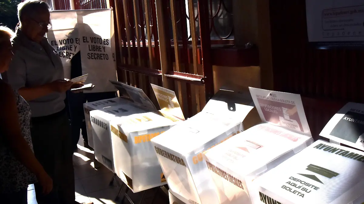 REFORMA ELECTORAL.- RICARDO SANCHEZ.- EL SOL DE IRAPUATO (2)