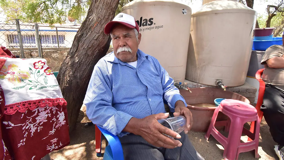 FALTA DE AGUA S. ROSA TEMASCATIO-RICARDO SANCHEZ- EL SOL DE IRAPUATO (5)