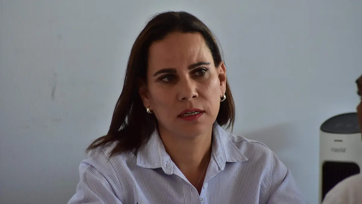 LORENA ALFARO.- RICARDO SANCHEZ.- EL SOL DE IRAPUATO (1)