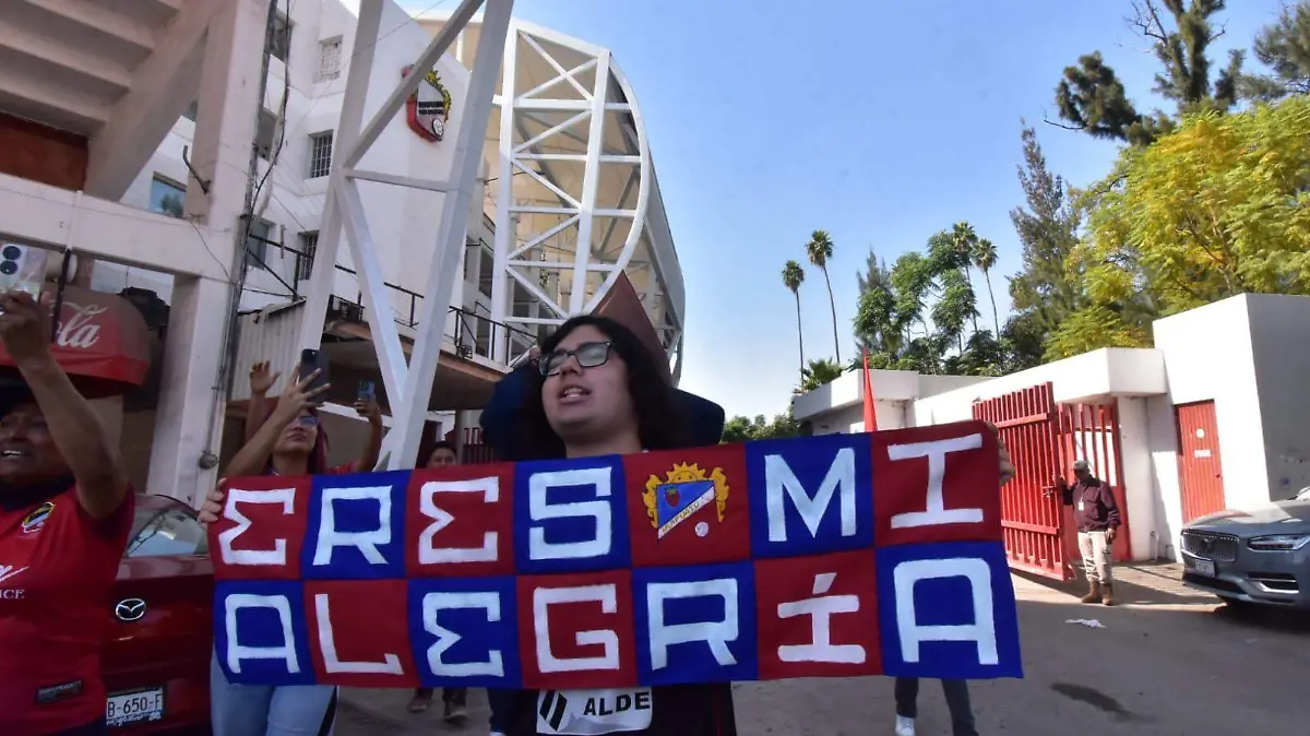 c1e62563-78ed-41d0-806e-4b846dff2285